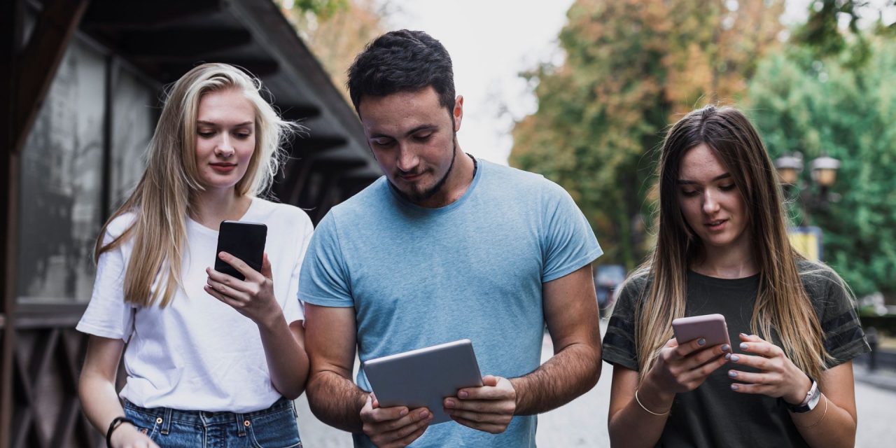 Tech Made Friendly – Free Support to Help Residents Use Phones, Tablets and Laptops